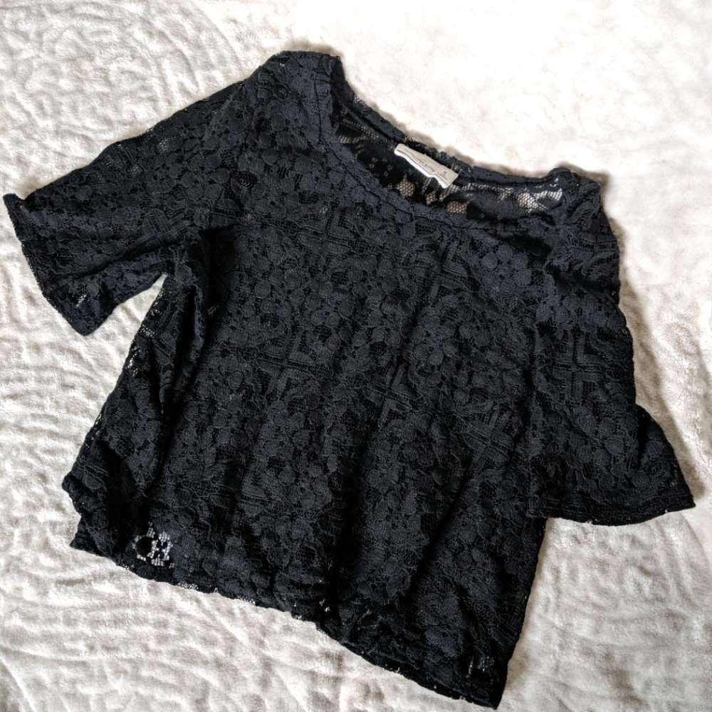Black lace crop top